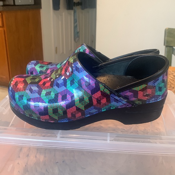 Dansko ladies size 37 professional shoes - Picture 2 of 14